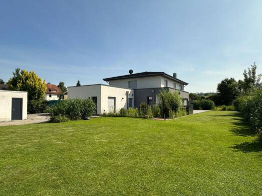 Haus zum Kauf 690.000 € 9 Zimmer 248 m² 1.680 m² Grundstück Hattorf am Harz 37197