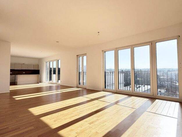 Wohnung zur Miete 2.667 € 4,5 Zimmer 167,5 m² 5. Geschoss frei ab 03.04.2026 Stresemannallee 47 Sachsenhausen Frankfurt 60596