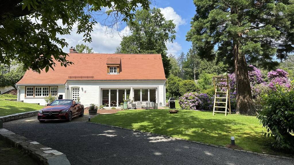 Einfamilienhaus zur Miete 4.990 € 4 Zimmer 200 m² 1.578 m² Grundstück frei ab sofort Kronberg 61476