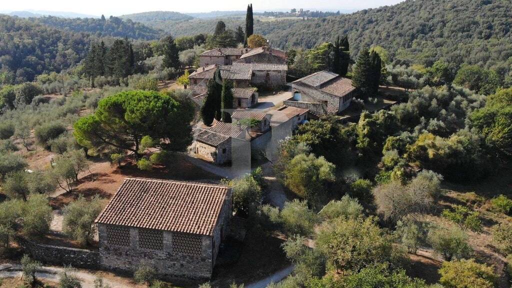 Bauernhaus zum Kauf 2.800.000 € 85 Zimmer 3.400 m² 660.000 m² Grundstück Castelnuovo Berardenga