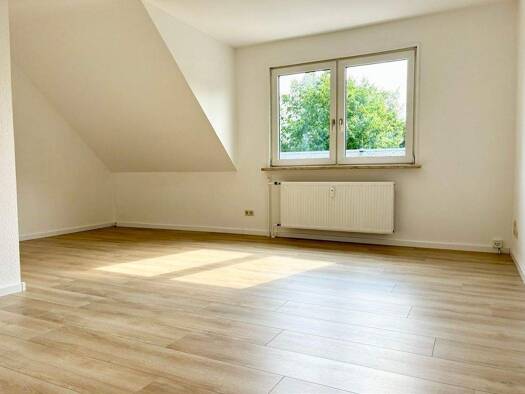 Wohnung zum Kauf 60.000 € 2 Zimmer 58,2 m² EG Reichenbrand Chemnitz 09117