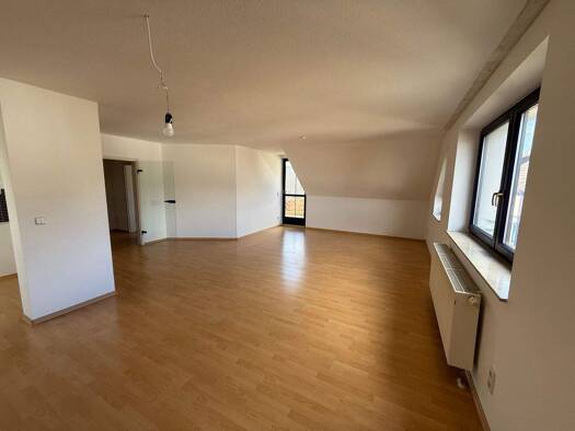Wohnung zur Miete 620 € 3 Zimmer 98,7 m² 2. Geschoss Helmsdorfer Straße 6 Oberrothenbach Zwickau 08058