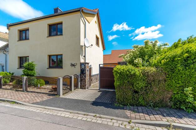 Einfamilienhaus zum Kauf 329.000 € 6 Zimmer 126 m² 821 m² Grundstück Priester Löbejün 06193