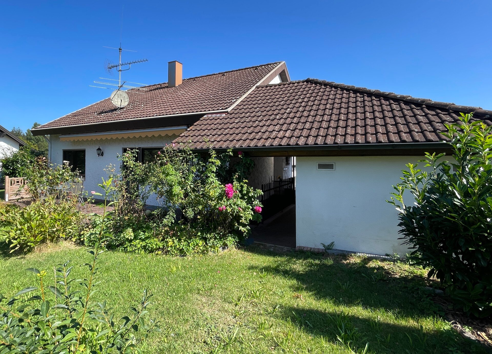 Einfamilienhaus zum Kauf 379.000 € 5,5 Zimmer 119 m²<br/>Wohnfläche 530 m²<br/>Grundstück Egenhausen 72227