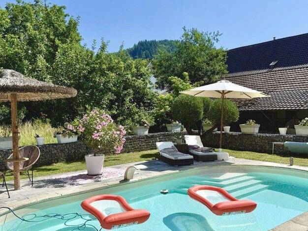 Einfamilienhaus zum Kauf provisionsfrei 940.000 € 7,5 Zimmer 220 m² 504 m² Grundstück Langenau Schopfheim 79650