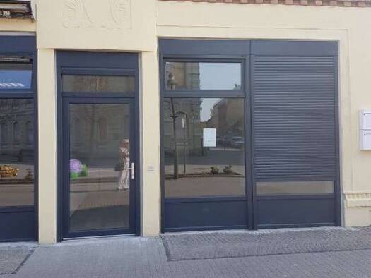 Ladenfläche zur Miete provisionsfrei 250 € 38,4 m² Verkaufsfläche Schartauer Straße 34 Burg Burg 39288