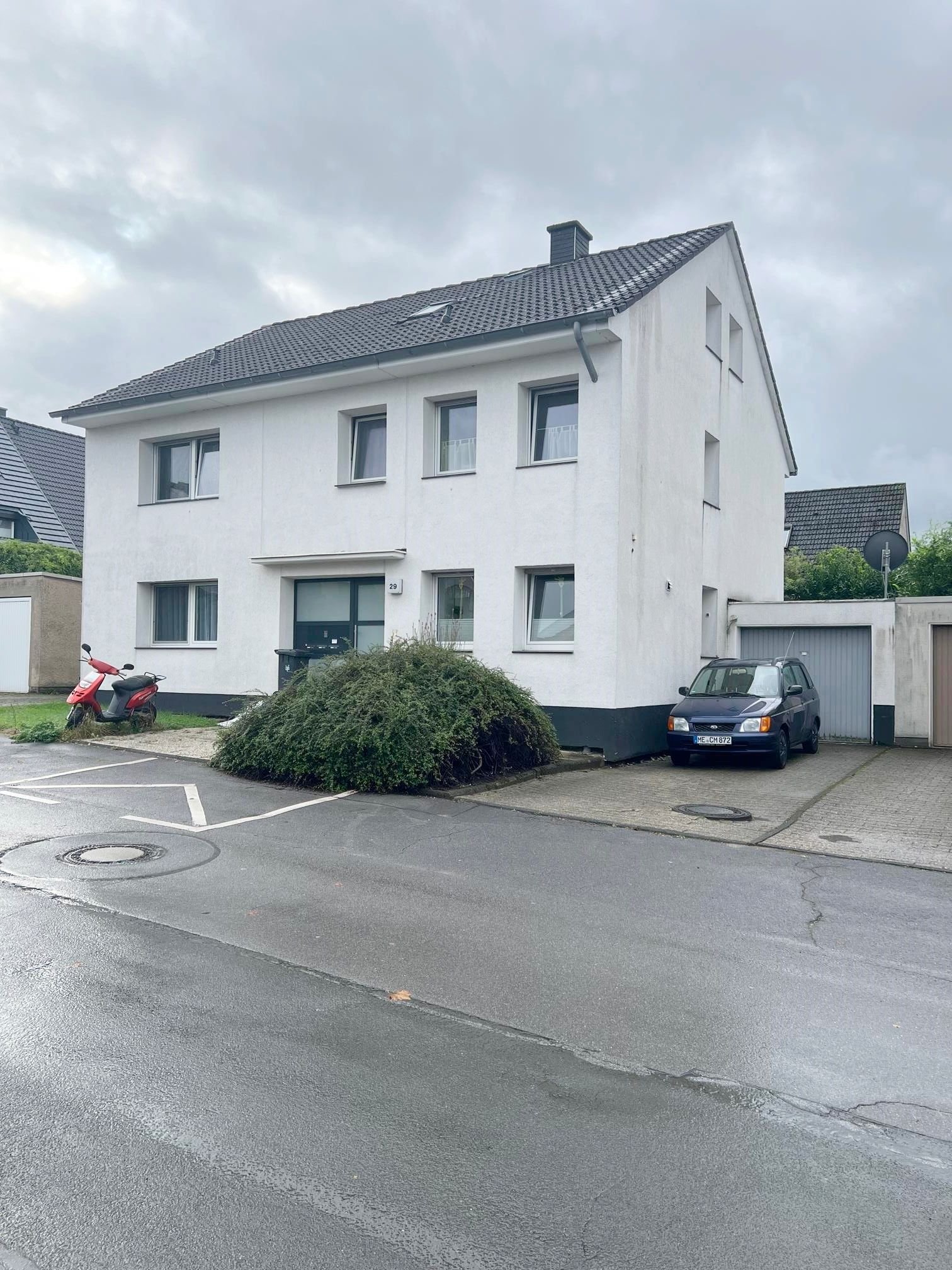 Mehrfamilienhaus zum Kauf 630.000 € 8 Zimmer 208,3 m²<br/>Wohnfläche 432 m²<br/>Grundstück Immigrath Langenfeld (Rheinland) 40764