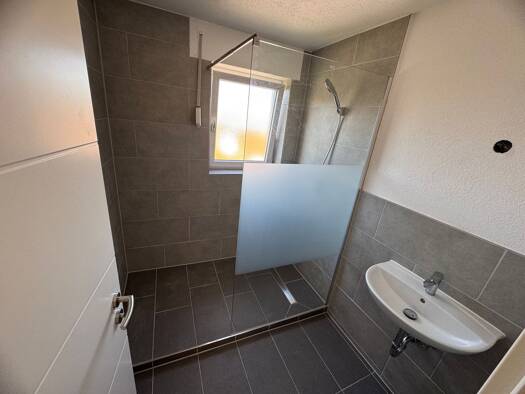 Wohnung zur Miete 1.150 € 3,5 Zimmer 90 m² Geschoss 3/3 frei ab sofort Hermann-Essig-Straße 87 Schwieberdingen Schwieberdingen 71701