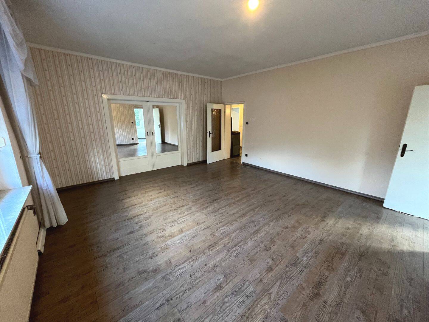 Property thumbnail 9