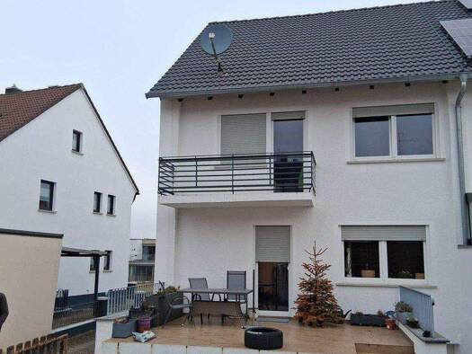 Doppelhaushälfte zur Miete 1.120 € 4 Zimmer 104 m² 308 m² Grundstück Gunzenhausen 91710