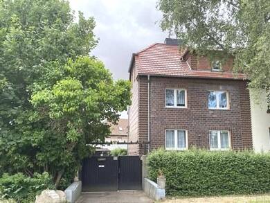 Doppelhaushälfte zum Kauf 65.000 € 5 Zimmer 120 m² 386 m² Grundstück Schafstädt Bad Lauchstädt 06246
