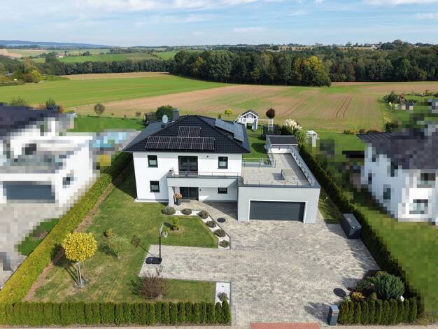 Haus zum Kauf 650.000 € 5 Zimmer 154 m² 1.318 m² Grundstück Lugau Lugau/Erzgebirge 09385