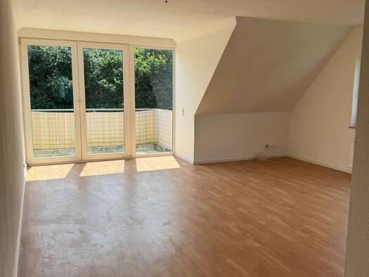 Wohnung zur Miete nur mit Wohnberechtigungsschein 409 € 3 Zimmer 70,7 m² 4. Geschoss frei ab sofort An der Wende 14 Karlskamp Gummersbach 51643