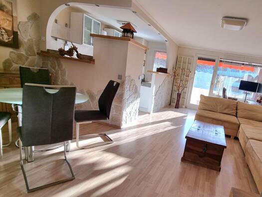 Maisonette zum Kauf provisionsfrei 545.000 € 3 Zimmer 80 m² Geschoss 2/4 Unterschleißheim 85716