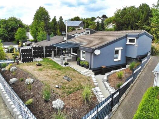 Haus zum Kauf 180.000 € 4 Zimmer 52 m² 221 m² Grundstück Schönau Wenden 57482