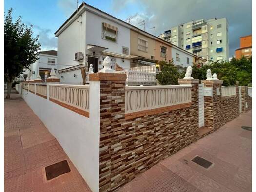 Villa zum Kauf 260.000 € 4 Zimmer 110 m² 195 m² Grundstück Oropesa 12594
