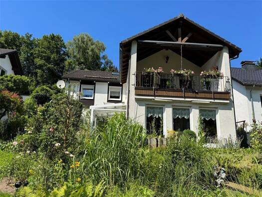 Mehrfamilienhaus zum Kauf 295.000 € 7 Zimmer 203 m² 916 m² Grundstück Gleidorf Schmallenberg 57392