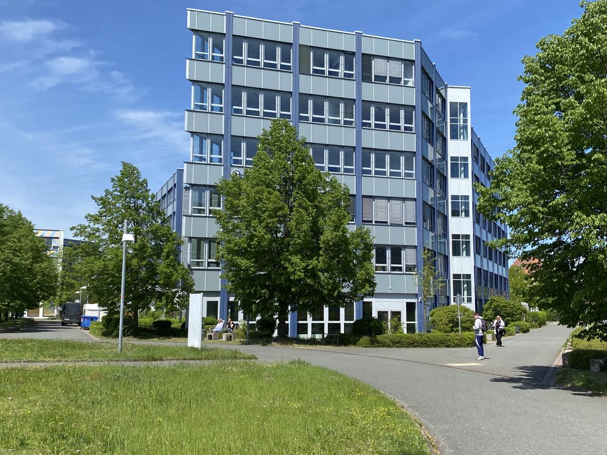 Bürogebäude zur Miete provisionsfrei 10,80 € 653 m²<br/>Bürofläche ab 282 m²<br/>Teilbarkeit Langwasser - Nordost Nürnberg 90471