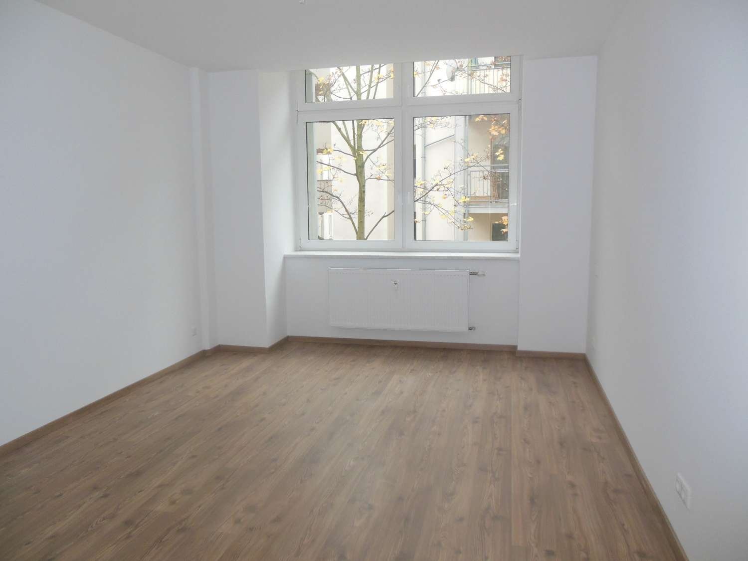 Wohnung zur Miete 875 € 2,5 Zimmer 102,7 m²<br/>Wohnfläche EG<br/>Geschoss Neefestraße 7 Kapellenberg 811 Chemnitz 09119