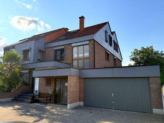 Haus zum Kauf 999.000 € 1.240 m² Grundstück Haßloch 67454