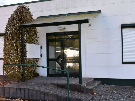 Büro zur Miete provisionsfrei 1.250 € 6 Zimmer 125 m² Bürofläche Hauptstraße 192 Sundern 59846