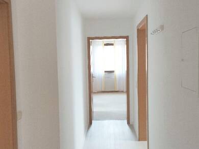 Wohnung zur Miete 650 € 2 Zimmer 64,6 m² Dachgeschoss, 1. Geschoss frei ab sofort Höchberg 97204