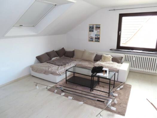 Wohnung zur Miete 550 € 3 Zimmer 70 m² Dachgeschoss frei ab sofort Heiligenrode Niestetal 34266