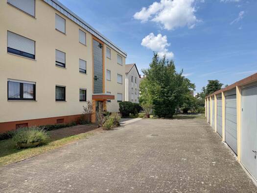 Wohnung zum Kauf 300.000 € 4 Zimmer 100 m² Hockenheim 68766