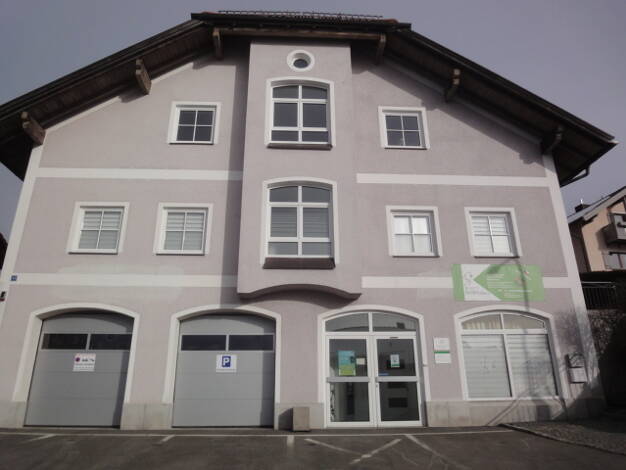 Mehrfamilienhaus zum Kauf als Kapitalanlage geeignet 398.000 € 11 Zimmer 300 m² 482 m² Grundstück Neureichenau 94089