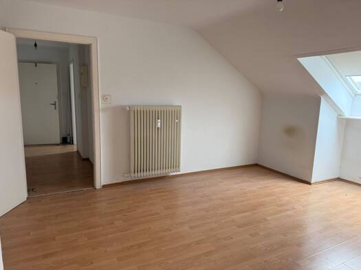 Studio zur Miete 420 € 1 Zimmer 35 m² 6. Geschoss frei ab 01.08.2026 Salierstraße 10 Südweststadt Karlsruhe 76137
