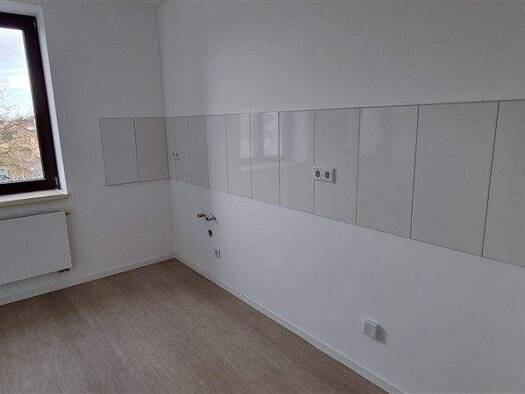Wohnung zur Miete 1.098 € 4 Zimmer 109,8 m² 2. Geschoss frei ab 01.01.2026 Fr.-Wilhelm-Str. 2 Neustrelitz 17235