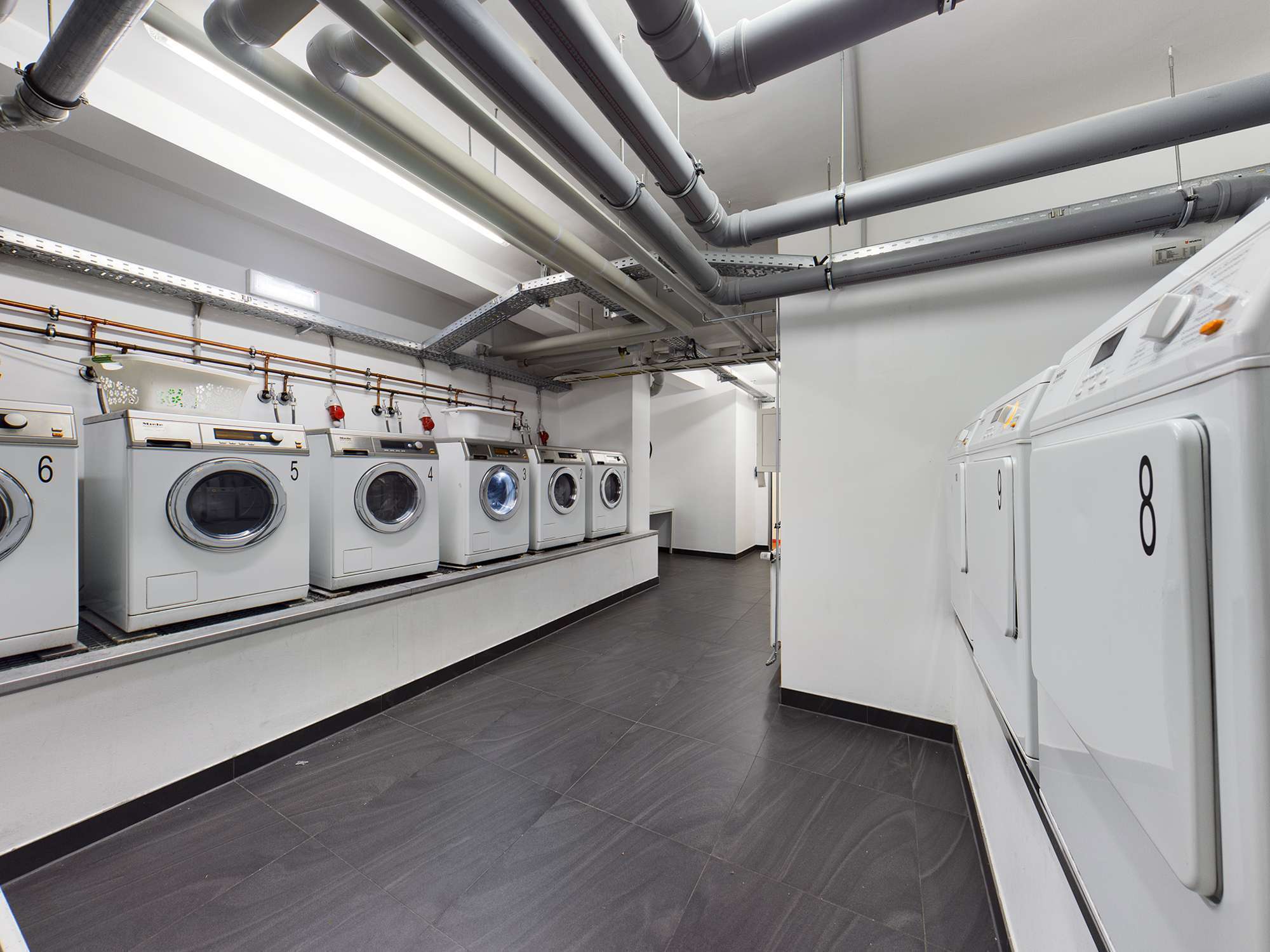 Property thumbnail 9