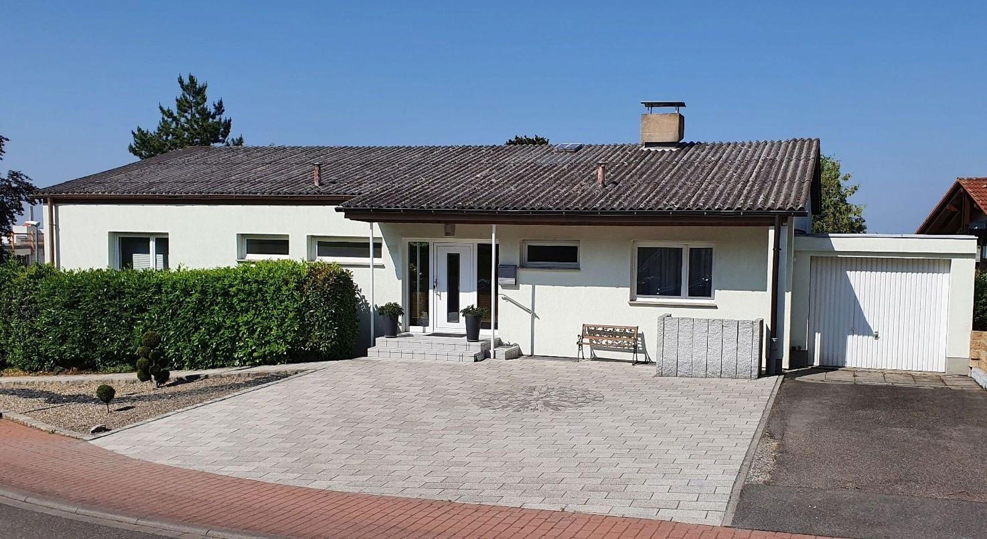 Einfamilienhaus zum Kauf provisionsfrei 720.000 € 8 Zimmer 256 m²<br/>Wohnfläche 819 m²<br/>Grundstück Leimen Leimen 69181