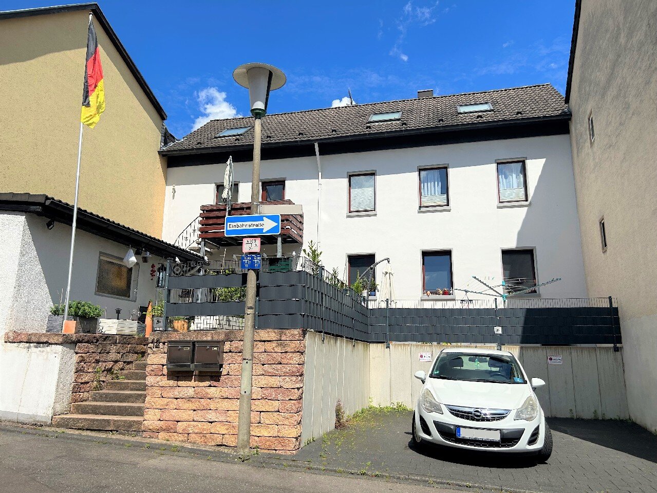 Mehrfamilienhaus zum Kauf 319.000 € 7 Zimmer 178 m²<br/>Wohnfläche 229 m²<br/>Grundstück Oberwinter Remagen 53424