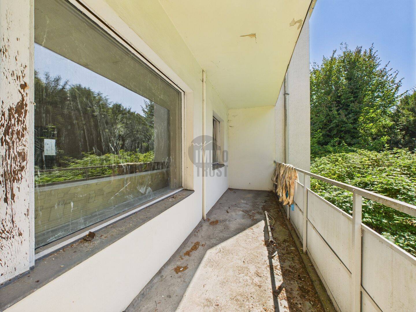 Property thumbnail 11