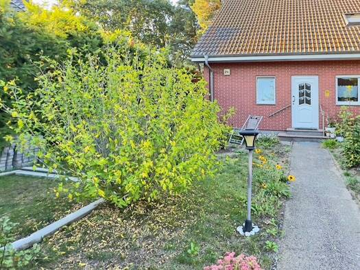 Doppelhaushälfte zum Kauf 349.000 € 4 Zimmer 122 m² 480 m² Grundstück Nassenheide 16775