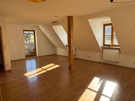 Maisonette zur Miete 1.200 € 5 Zimmer 135 m² Geschoss 1/2 frei ab 01.02.2026 Kriegenbrunn Erlangen 91056
