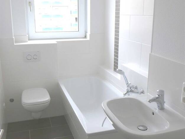 Wohnung zur Miete 310 € 2 Zimmer 48 m² 2. Geschoss Ebersbach Ebersbach-Neugersdorf 02730