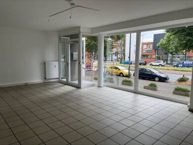 Laden zur Miete provisionsfrei 930 € 2 Zimmer 72 m² Verkaufsfläche Erkrather Str. 328 Lierenfeld Düsseldorf 40231