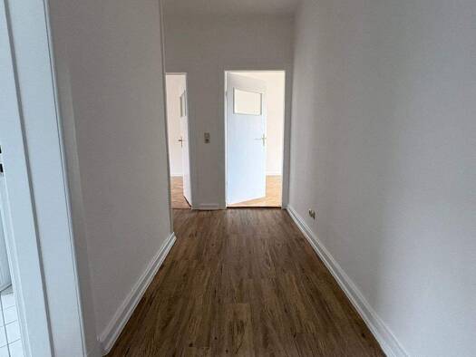Wohnung zur Miete 500 € 2 Zimmer 52,9 m² 3. Geschoss frei ab sofort Hasseldieksdammer Weg 49 Südfriedhof Kiel 24114