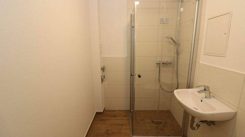 Wohnung zur Miete 319 € 2 Zimmer 40,2 m² EG Paul-Müller-Straße 16 Freiberg 09599