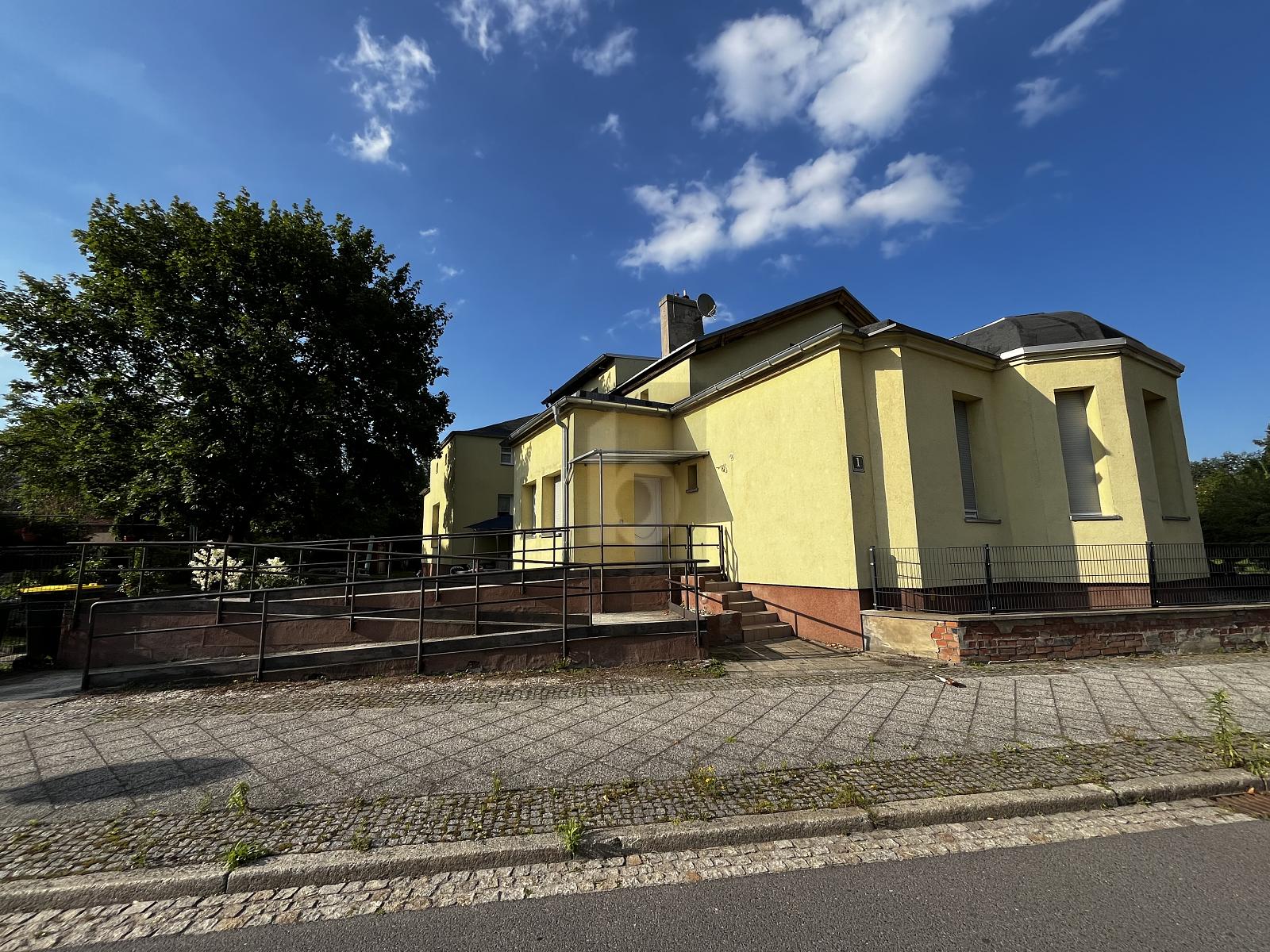 Mehrfamilienhaus zum Kauf 350.000 € 12 Zimmer 352 m²<br/>Wohnfläche 1.236 m²<br/>Grundstück Forst-Stadt Forst (Lausitz) 03149