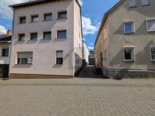 Mehrfamilienhaus zum Kauf 559.000 € 14 Zimmer 345 m² 306 m² Grundstück Oberbreisig Bad Breisig 53498