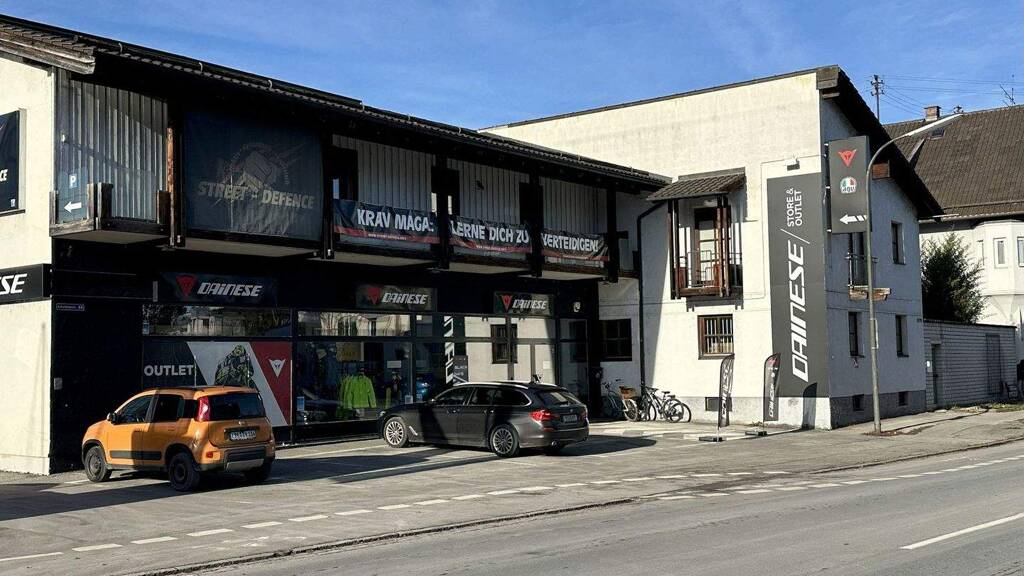 Laden zum Kauf 1.649.000 € 5 Zimmer 950 m² Verkaufsfläche Aising Rosenheim 83026