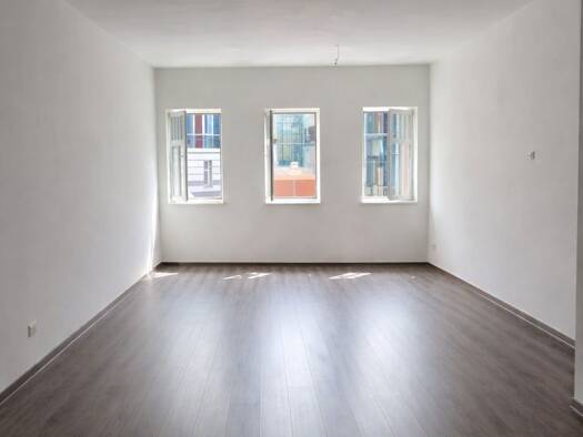 WG-Zimmer zur Miete 580 € 2 Zimmer 60 m² Geschoss 3/4 frei ab 15.05.2026 Zentrum Jena 07743