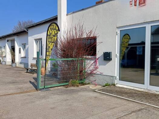 Haus zum Kauf 189.000 € 4 Zimmer 321 m² 979 m² Grundstück Roßlau Dessau-Roßlau 06862
