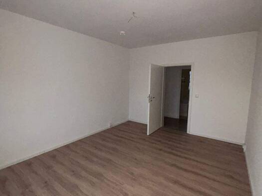 Studio zur Miete 305 € 3 Zimmer 57,7 m² EG frei ab sofort Techwitzer Straße 19 Rehmsdorf Elsteraue 06729