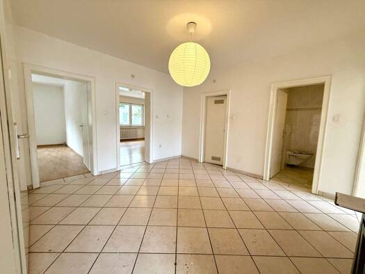 Wohnung zur Miete 1.250 € 5 Zimmer 1. Geschoss frei ab sofort Meller Str 33 + 33a Schölerberg Osnabrück 49082