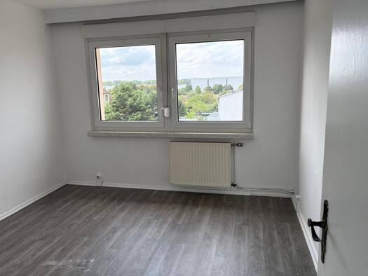 Wohnung zur Miete 480 € 3 Zimmer 60 m² frei ab sofort Riedstraße 17 Wechmar Drei Gleichen 99869