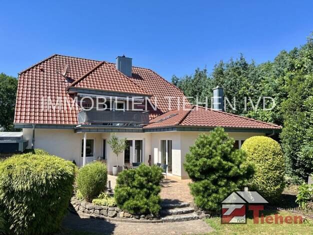 Einfamilienhaus zum Kauf provisionsfrei 385.000 € 7 Zimmer 235,4 m² 732 m² Grundstück Klein Berßen 49777